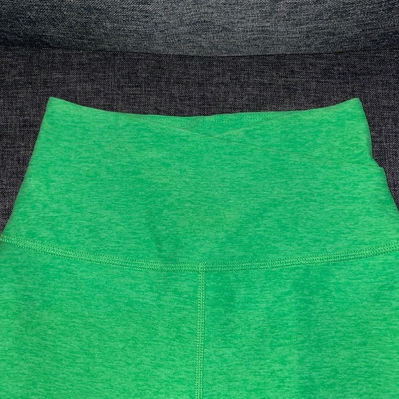 NWT beyond yoga space dye biker shorts - Picture 2 of 4